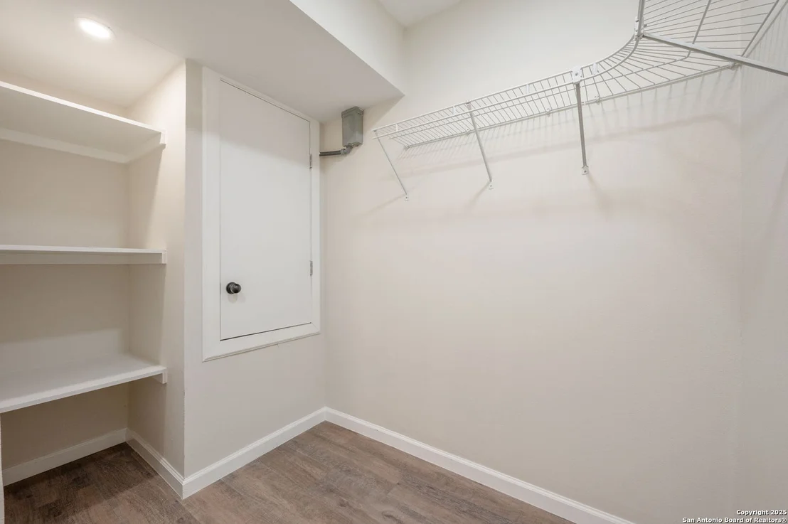 Photo of 929 Morningside