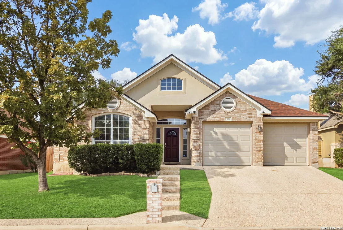 Photo of 1307 Bluff Forest