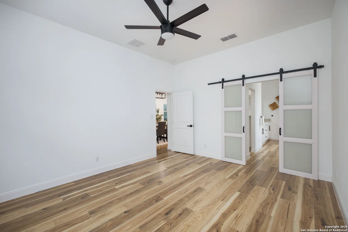Photo of 1684 winding creek