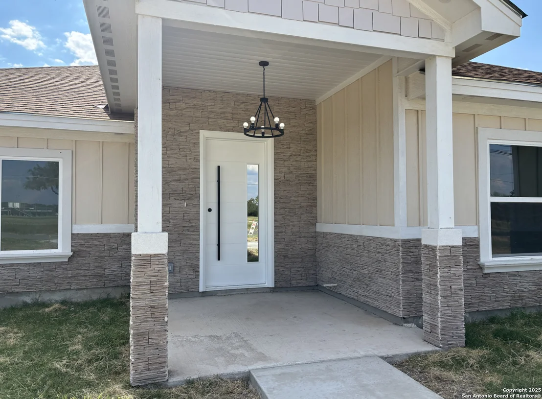 Photo of 809 N CAMP STREET