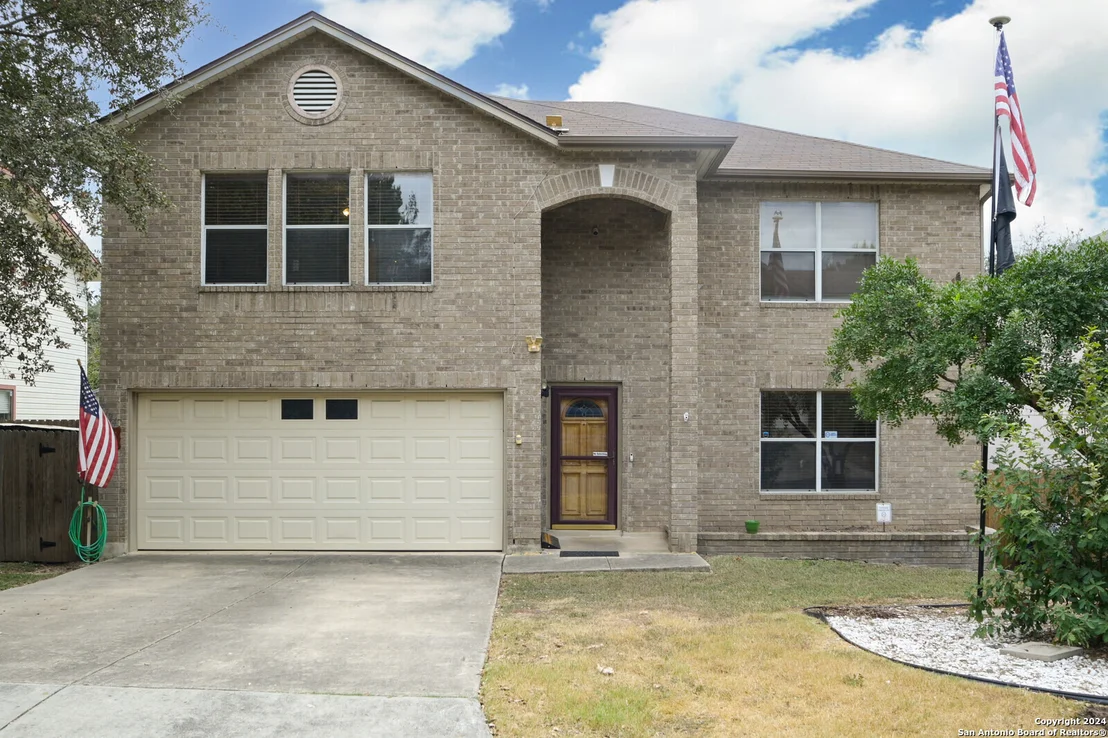 Photo of 7724 Wood Bluff