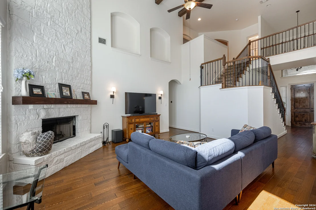 Photo of 11700 CYPRESS BARN