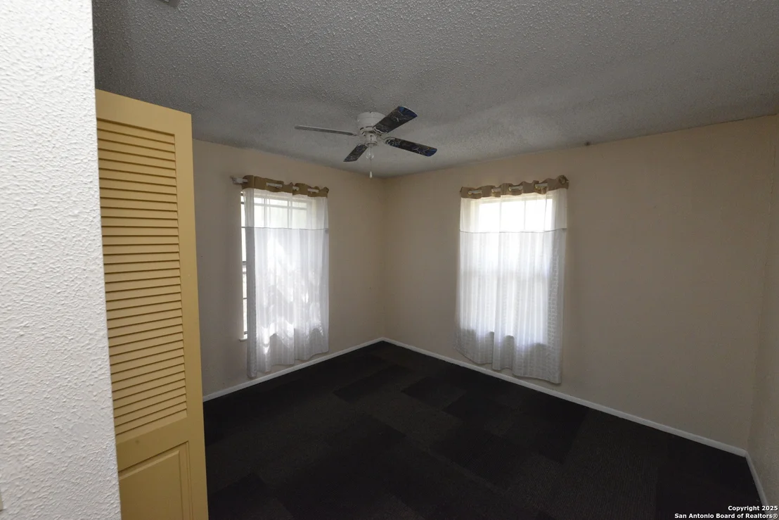 Photo of 633 Tolle