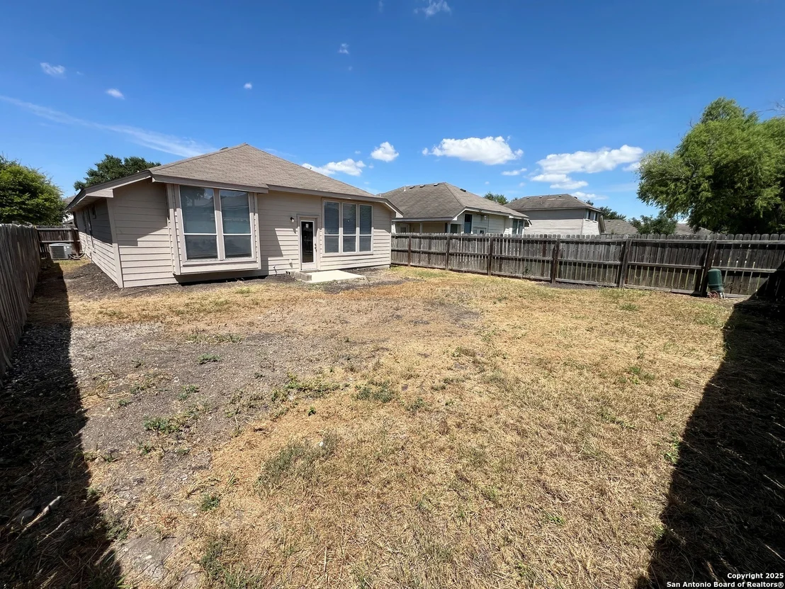 Photo of 7130 Heathers Place
