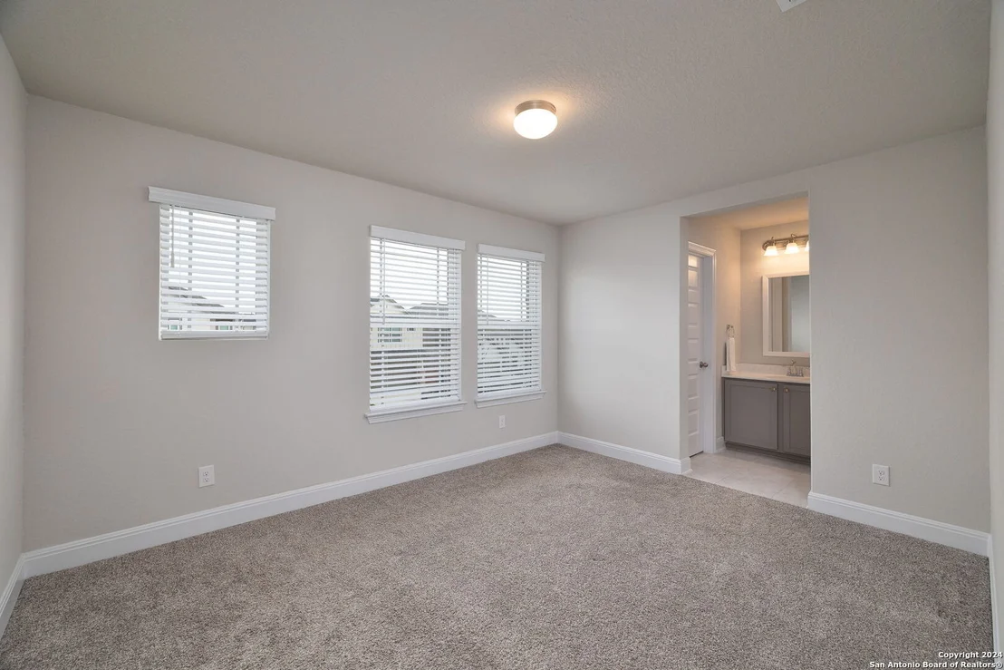 Photo of 8743 Hedford Flats