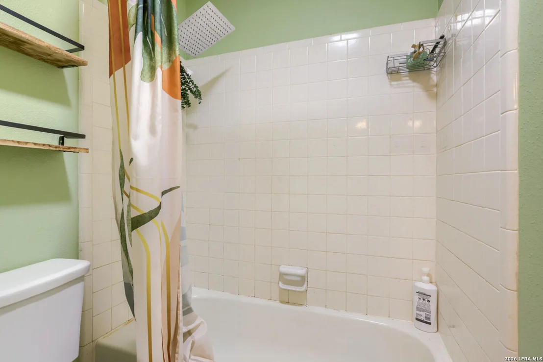 Photo of 3438 FOXBRIAR LN
