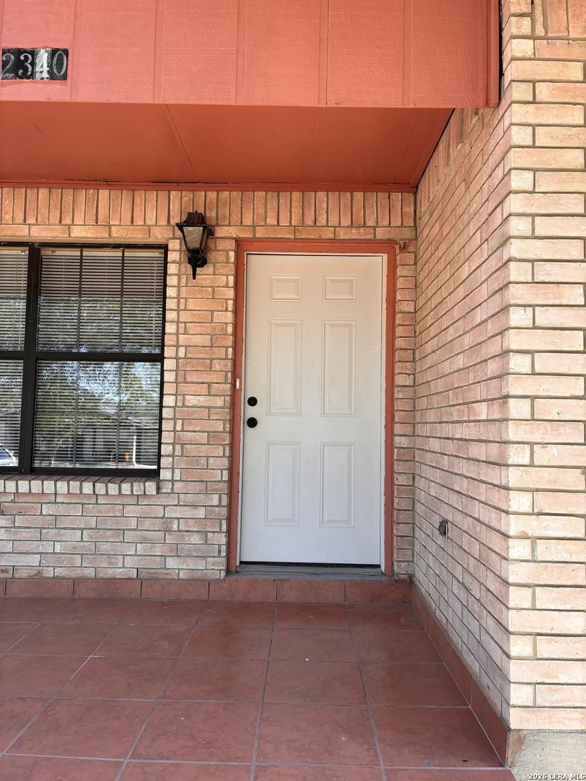 Photo of 2340 Royal Park