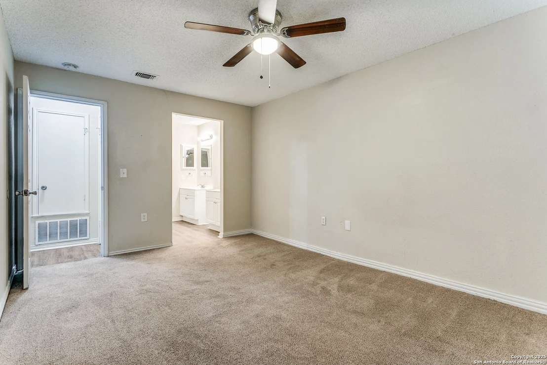 Photo of 6815 Hillside Peak