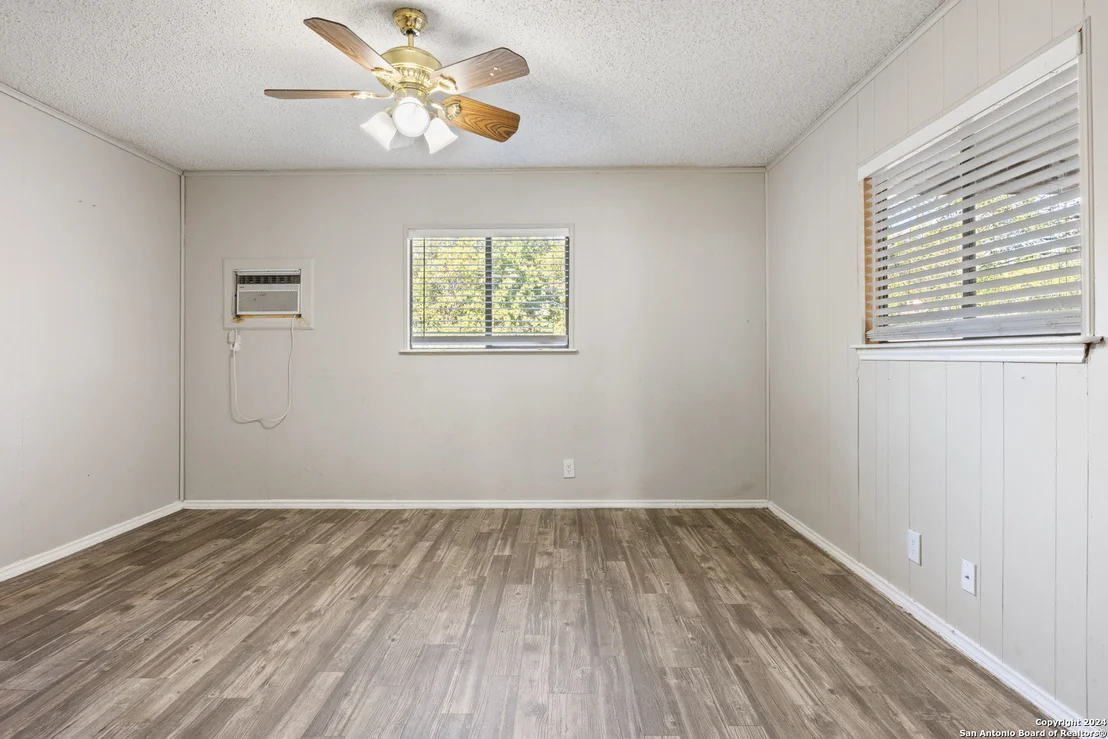 Photo of 7298 PINE BR