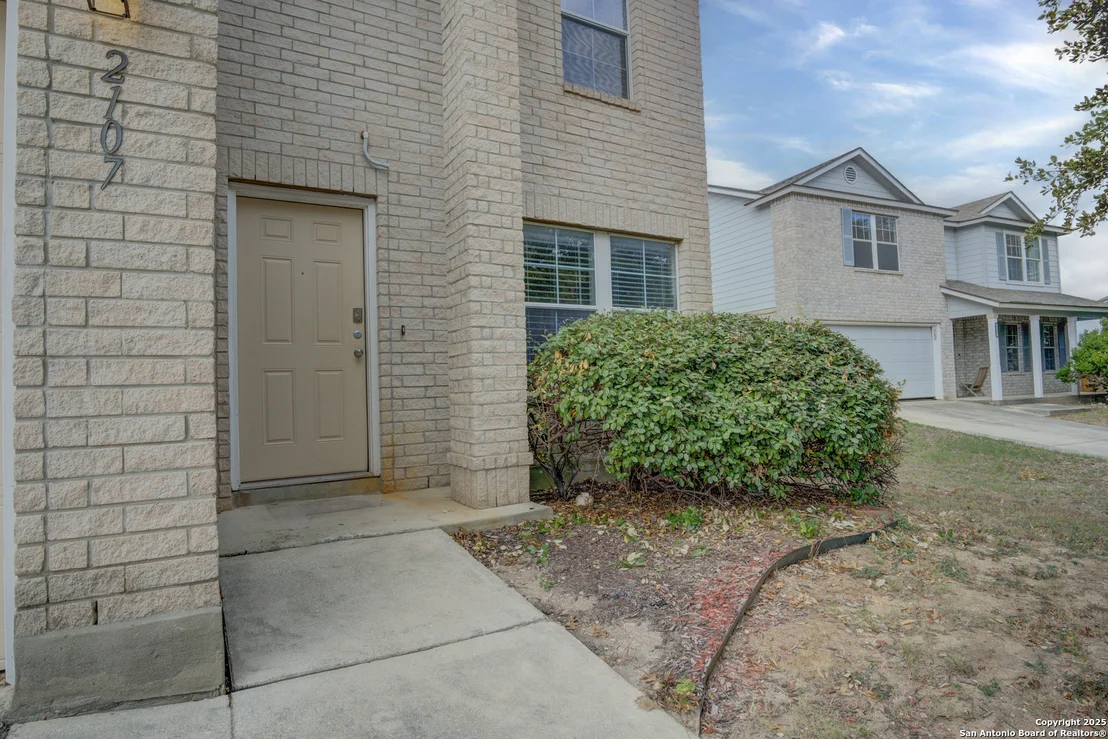 Photo of 2107 COLORADO BND