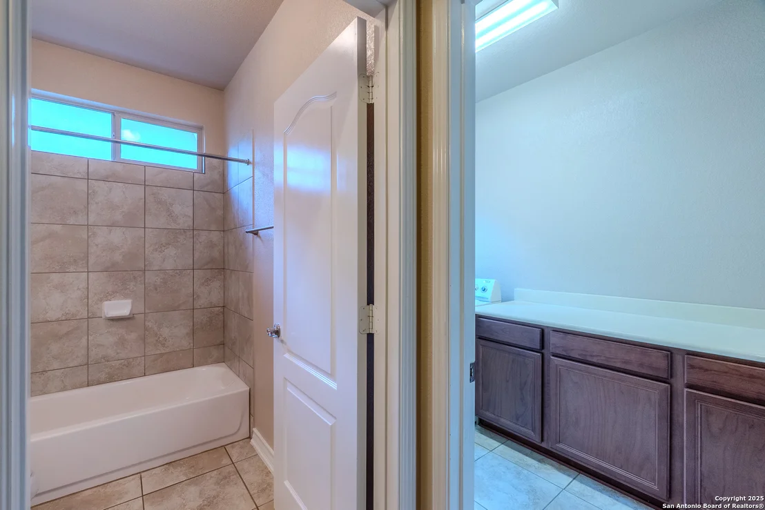 Photo of 3703 Oaklyn