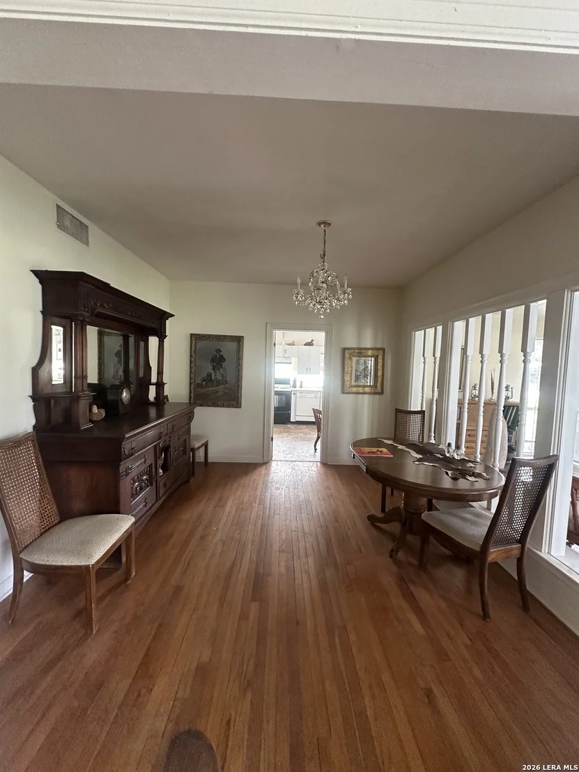 Photo of 844 Laurel