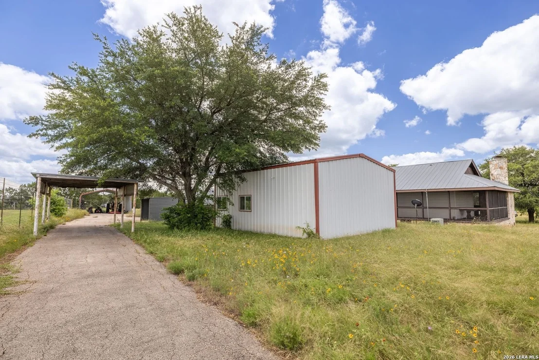 Photo of 292 Old Loop 173
