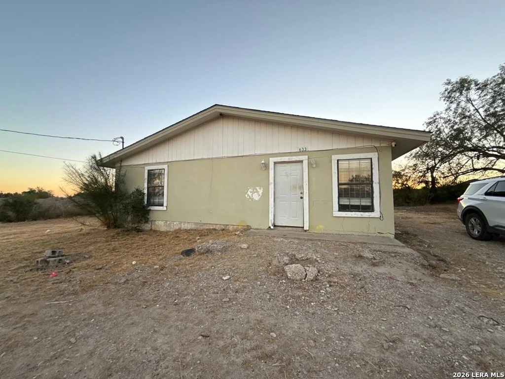 Photo of 633 Molina Loop