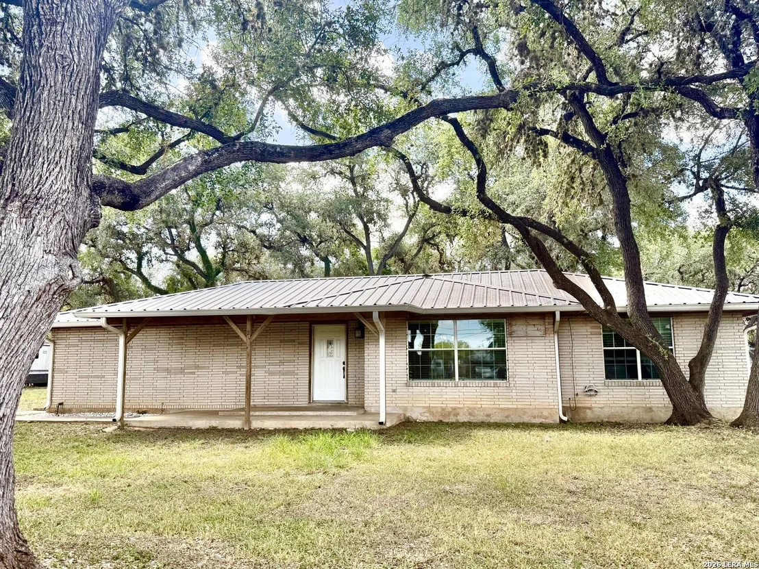 Photo of 170 White