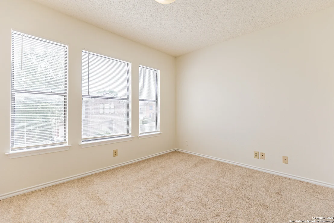 Photo of 5023 RIVER KENTON