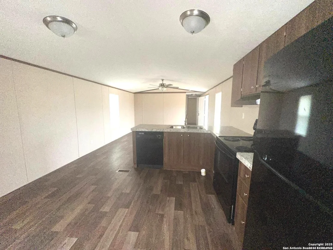Photo of 101 Villa Ridge #6