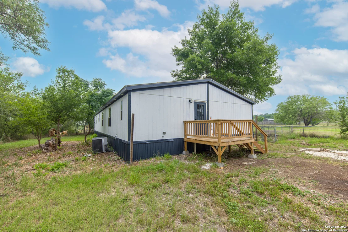 Photo of 114 County Road 5604