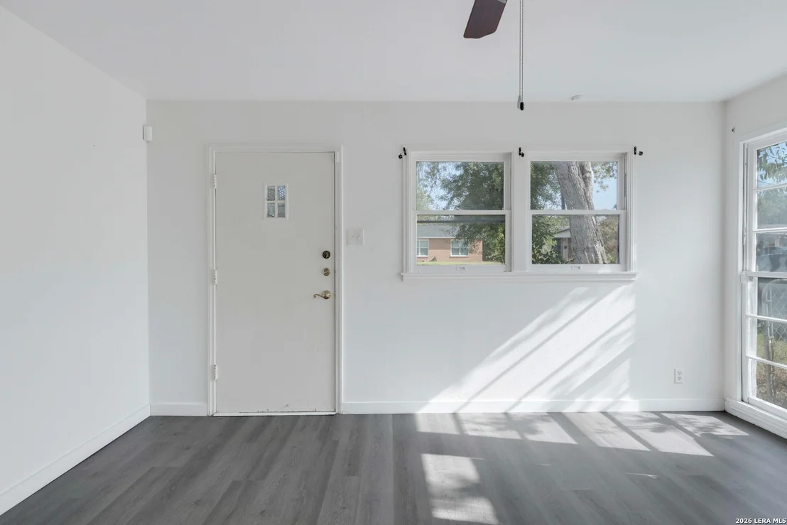 Photo of 358 ANTON DR