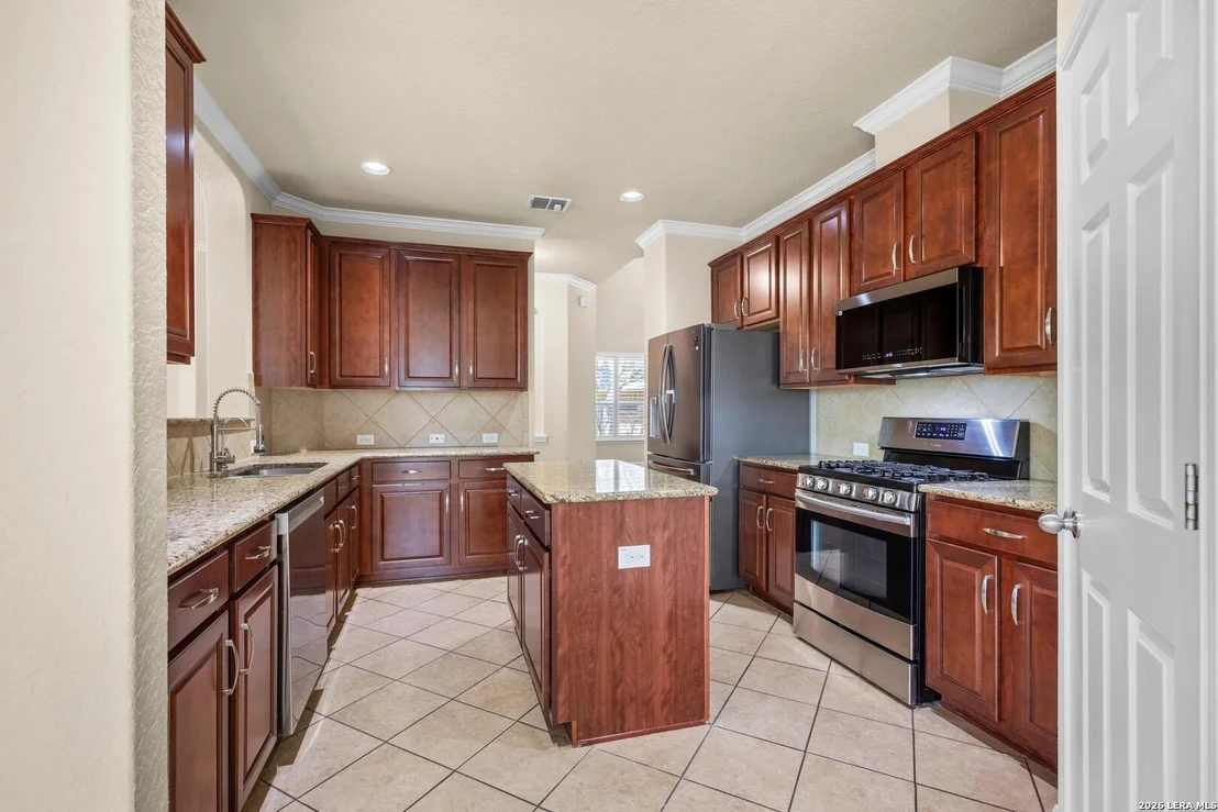 Photo of 6259 OZONA ML