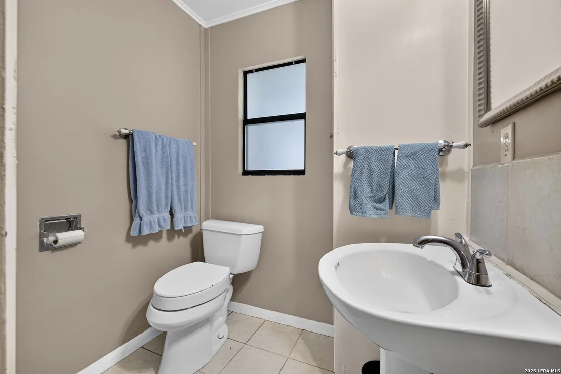 Photo of 555 Dawnview