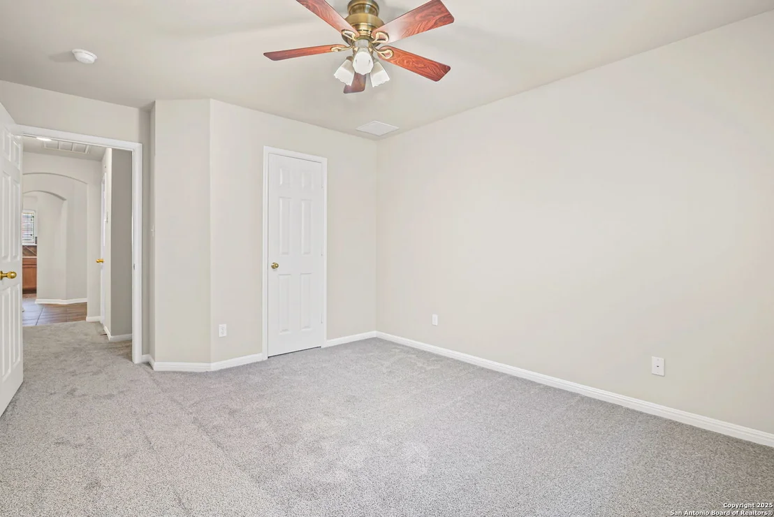 Photo of 9810 Selbourne
