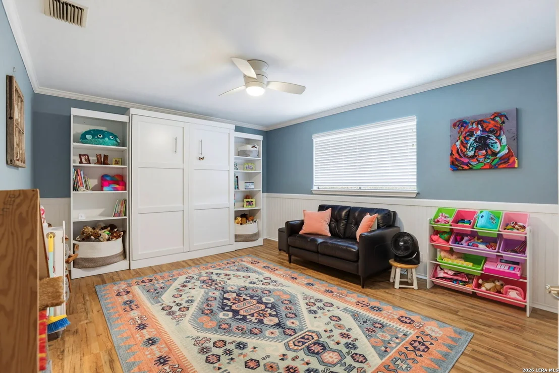Photo of 15906 MISSION RDG