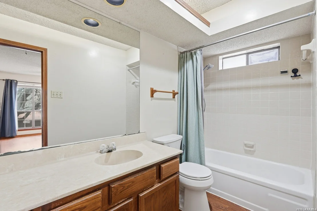 Photo of Unit 270 at 8633 Datapoint Dr