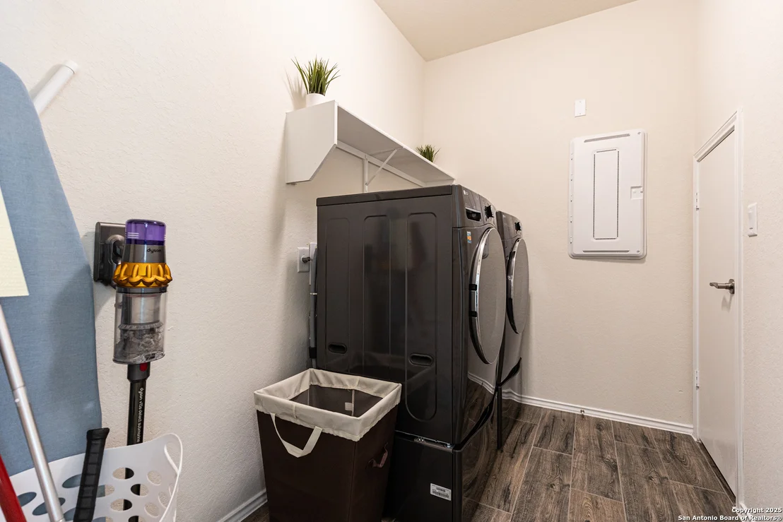 Photo of 7421 Cimarron Lake