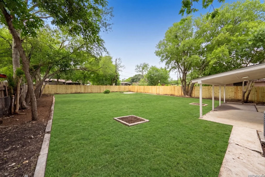 Photo of 7830 Bronco Ln