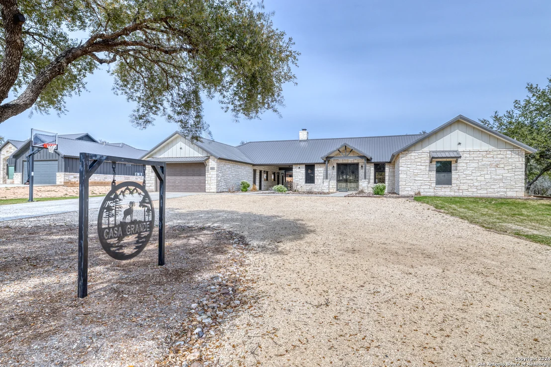 Photo of 1416 Mountain Valley Drive