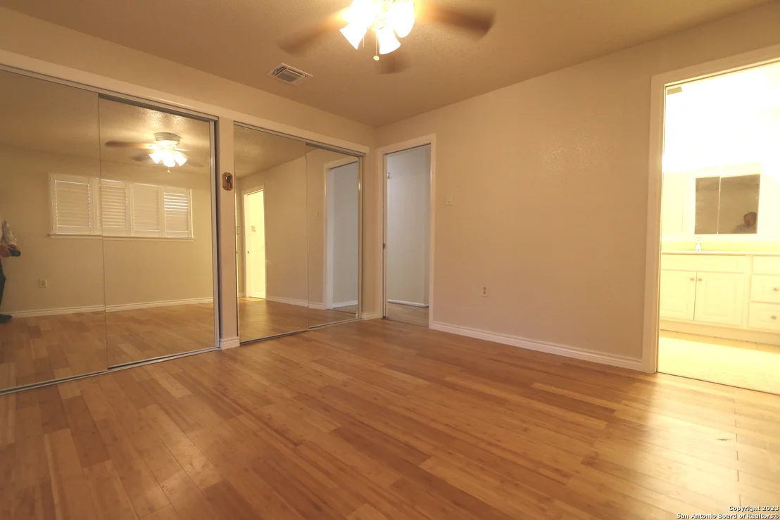 Photo of 5621 GALEWIND DR