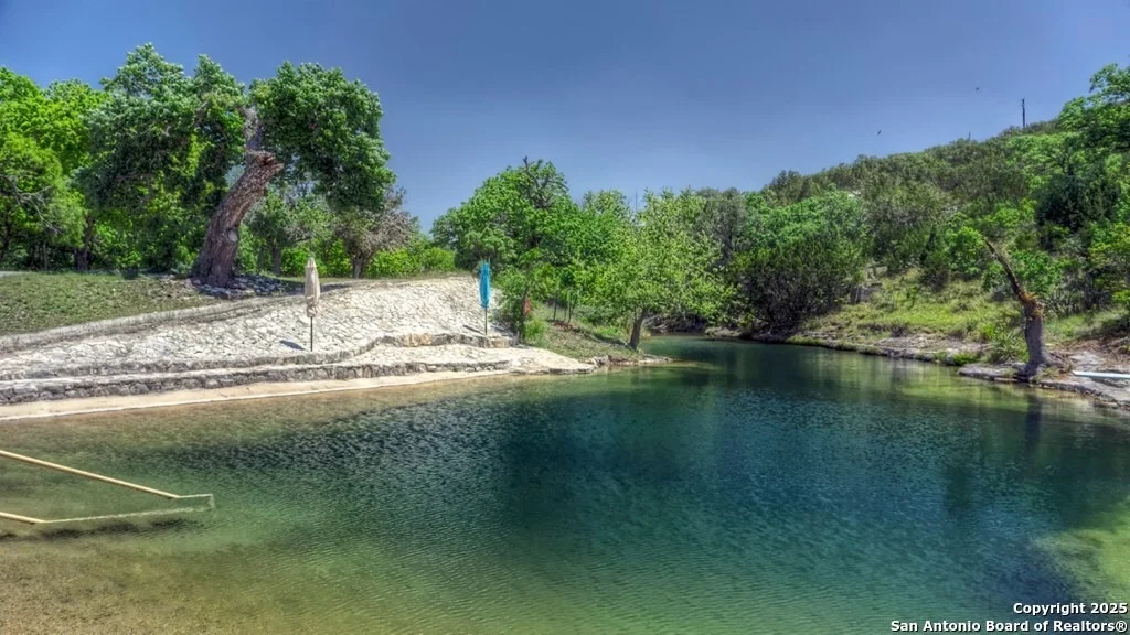 Photo of 560 Pine Mountain
