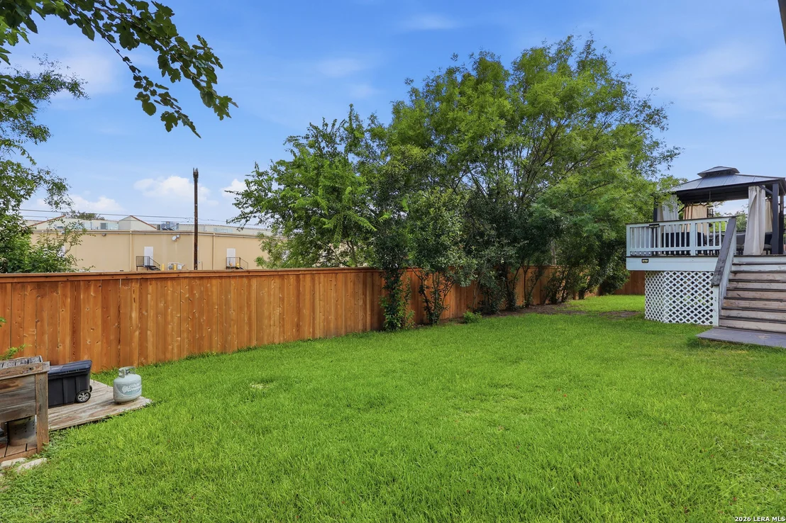 Photo of 15607 Mission Crst