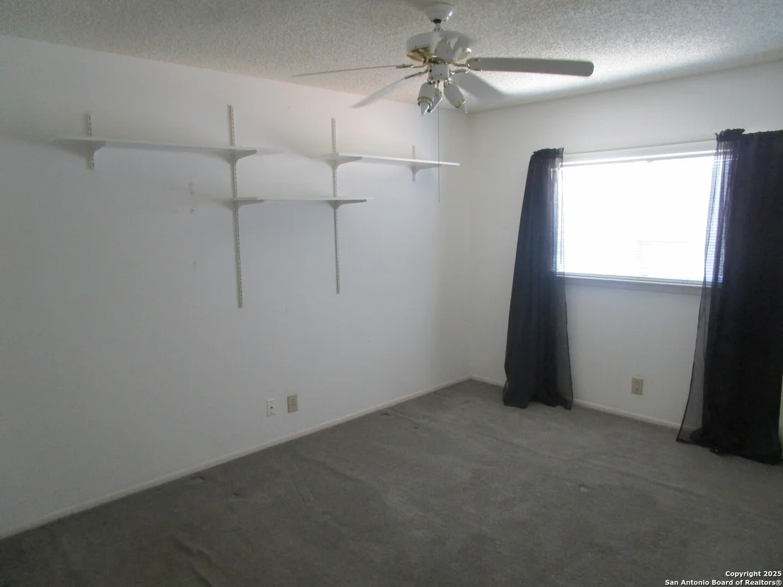 Photo of 7555 Branston