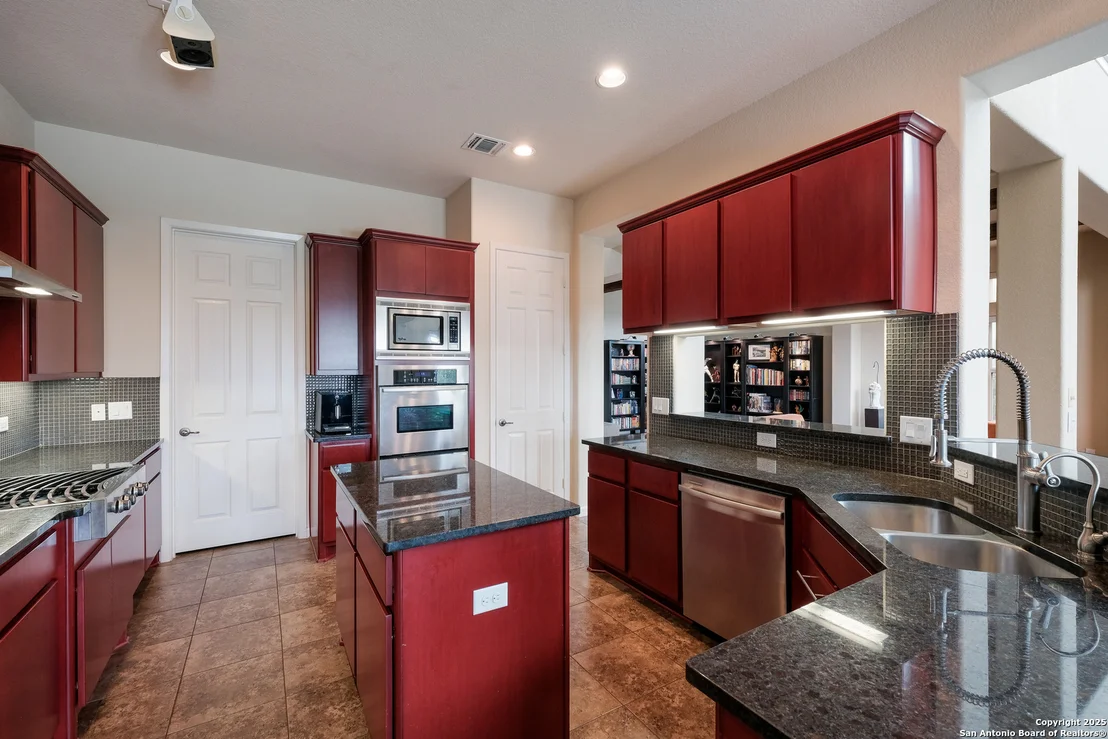 Photo of 25131 ESTANCIA CIR