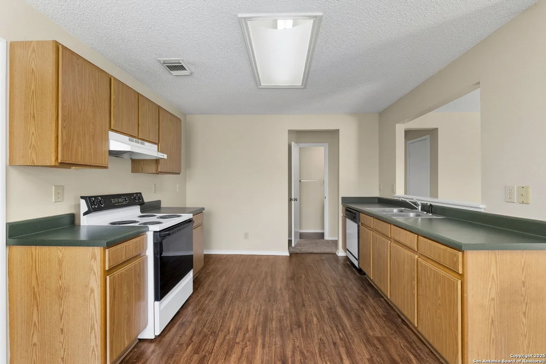 Photo of 8023 Chestnut Cedar