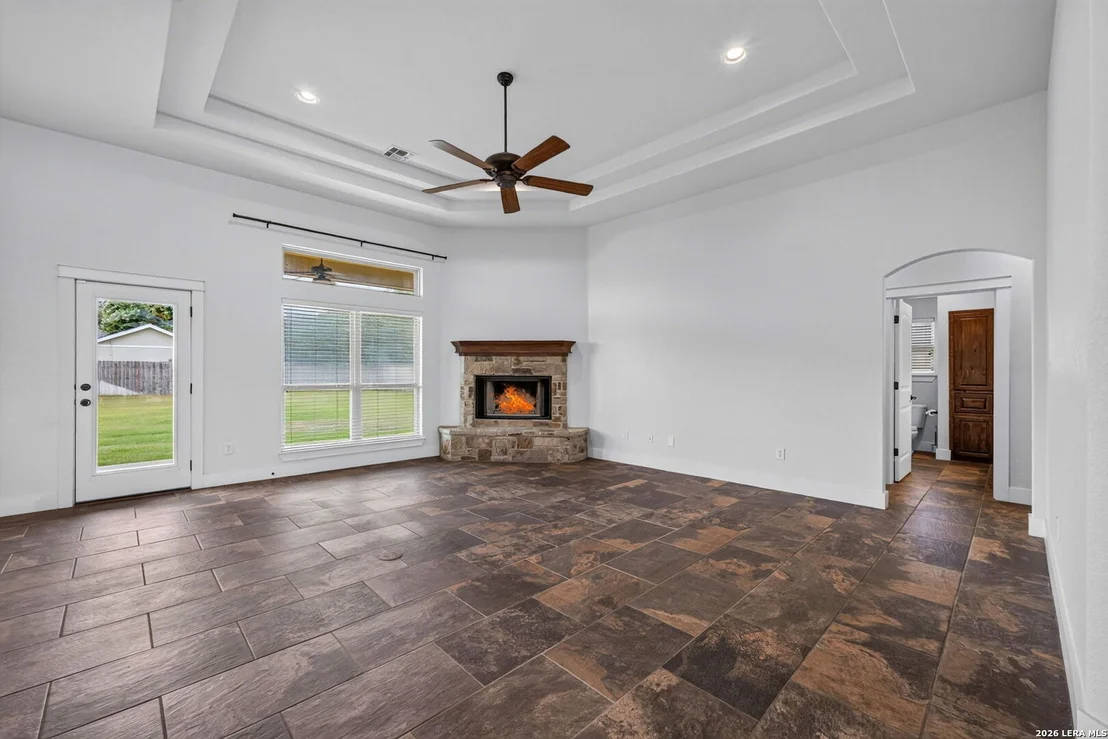 Photo of 1633 CAMDEN LN