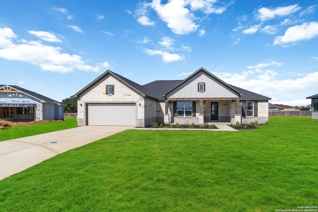 Photo of 1587 Vista View Drive