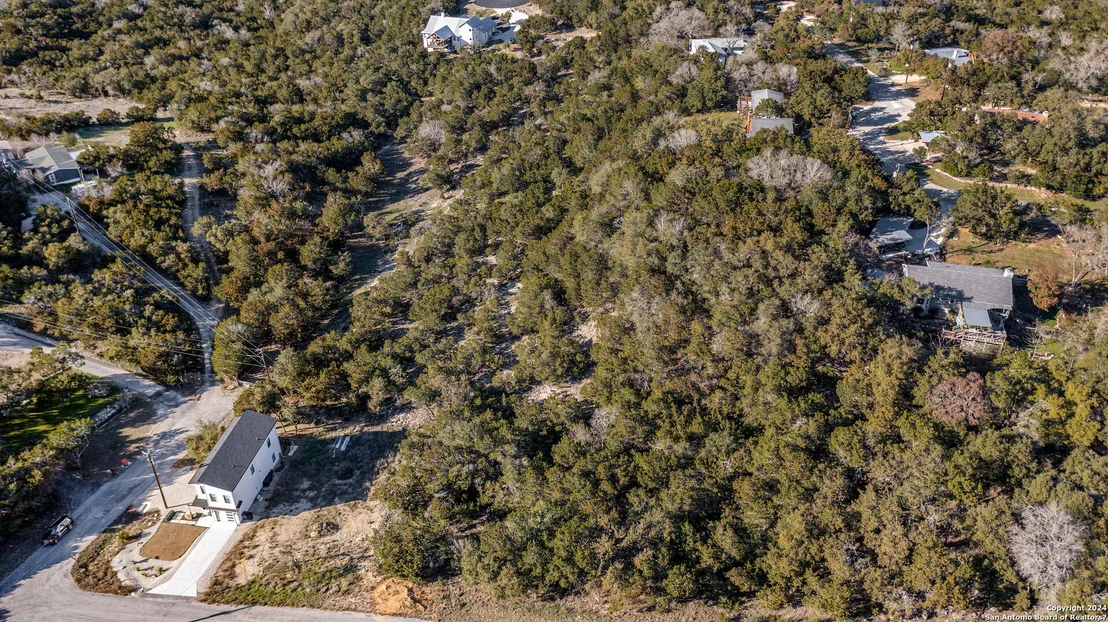 Photo of 773 FIREFLY DR