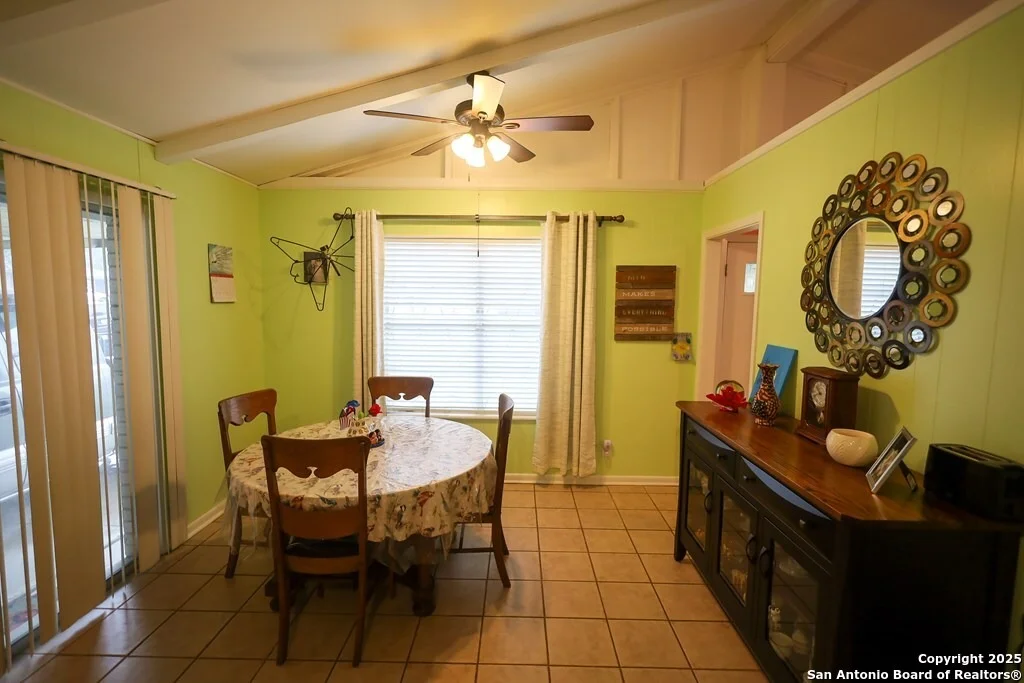 Photo of 1412 Wren Ln