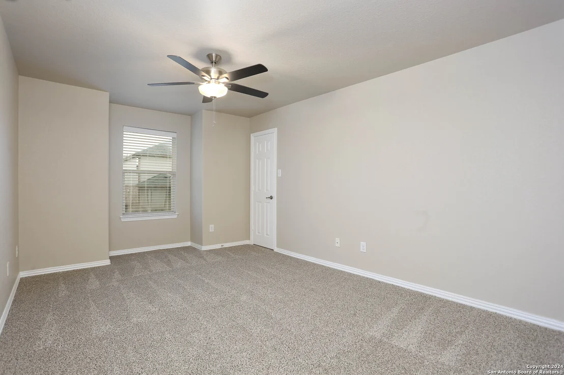 Photo of 526 Point Meadows