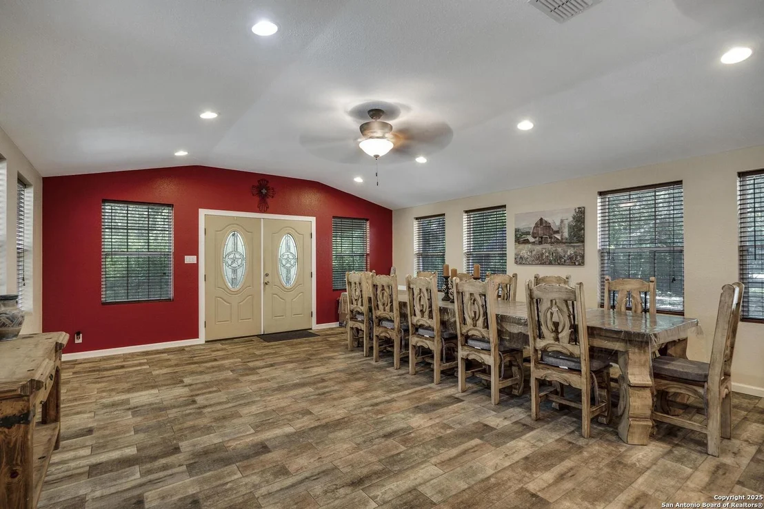 Photo of 10855 Jericho Rd