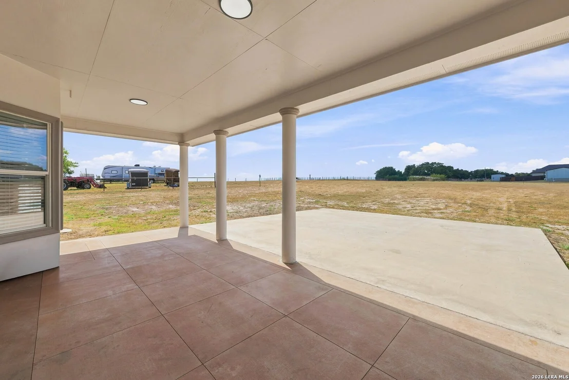 Photo of 353 BIG OAK DR