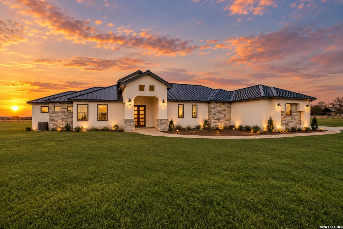 Photo of 202 Venado Oak