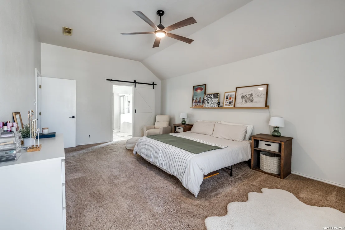 Photo of 1017 Silvertree