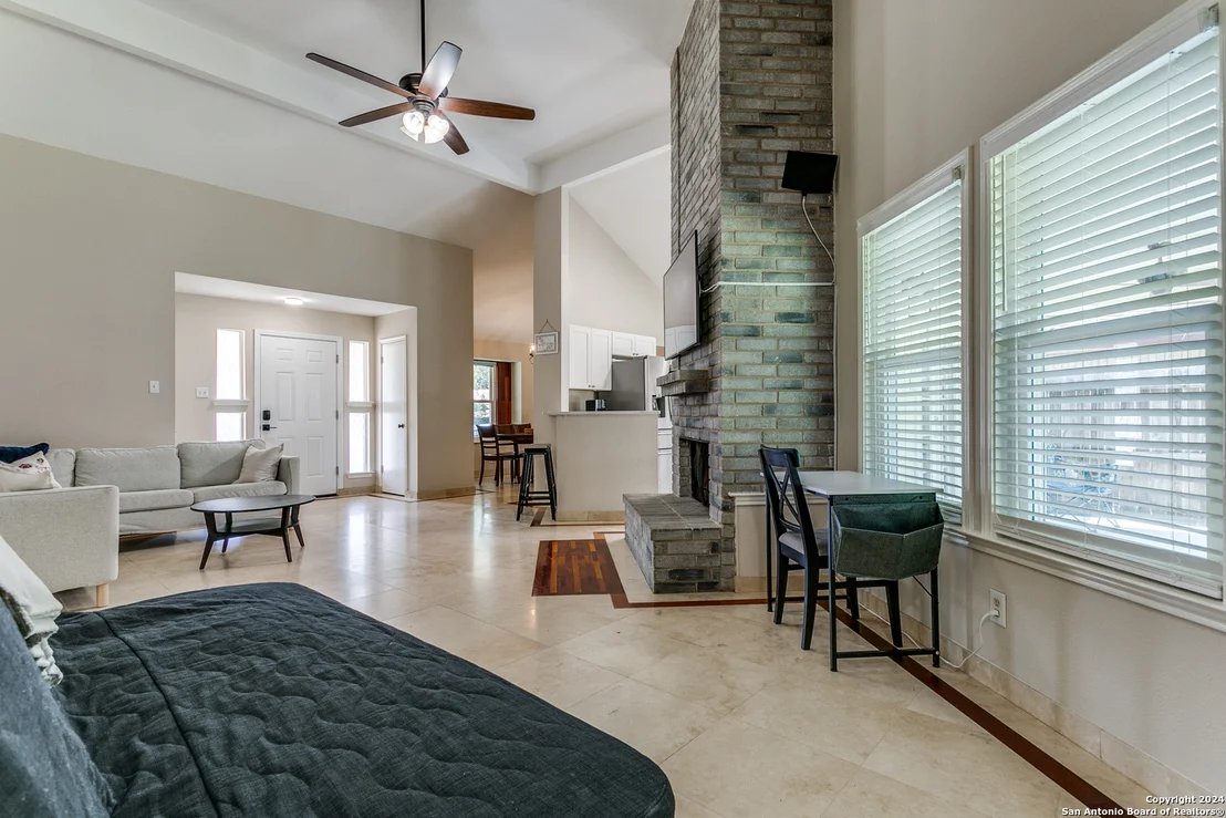 Photo of 8113 FOREST DAWN
