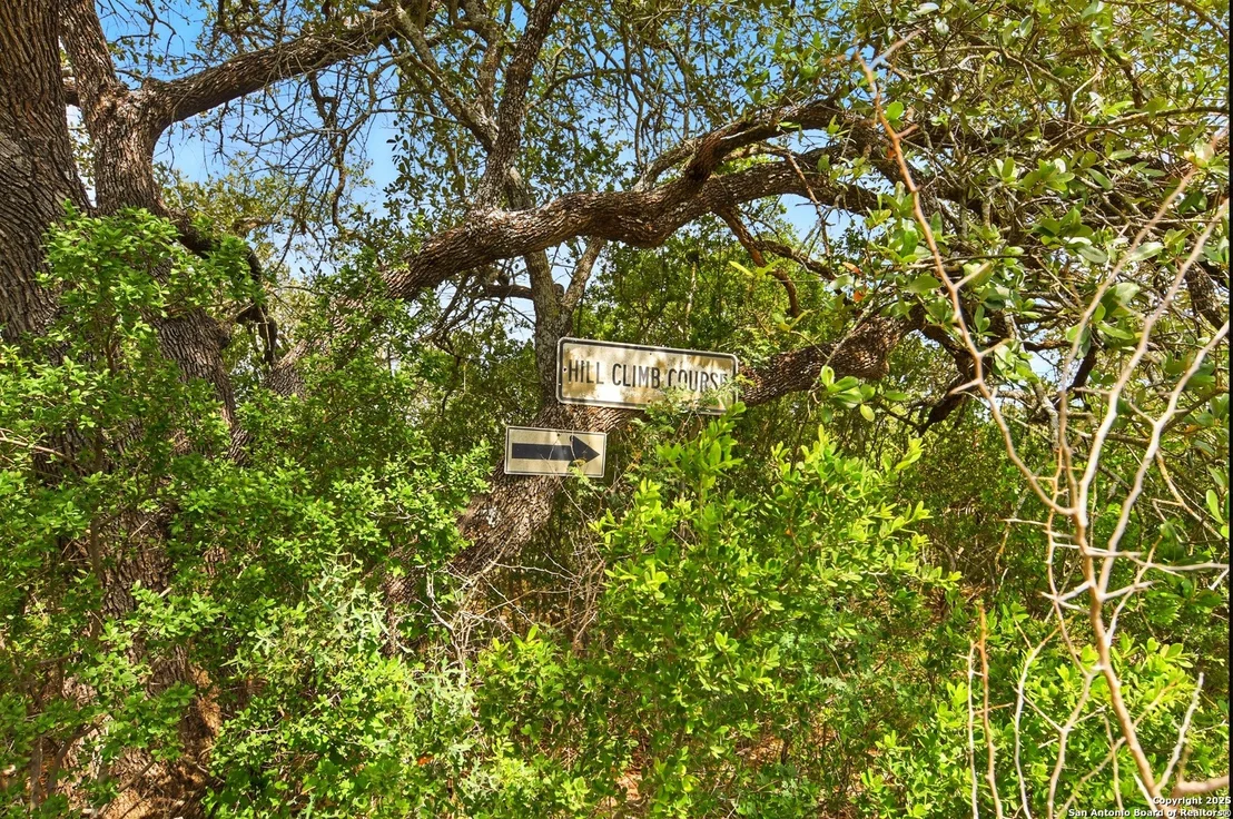 Photo of 344 E CR 341