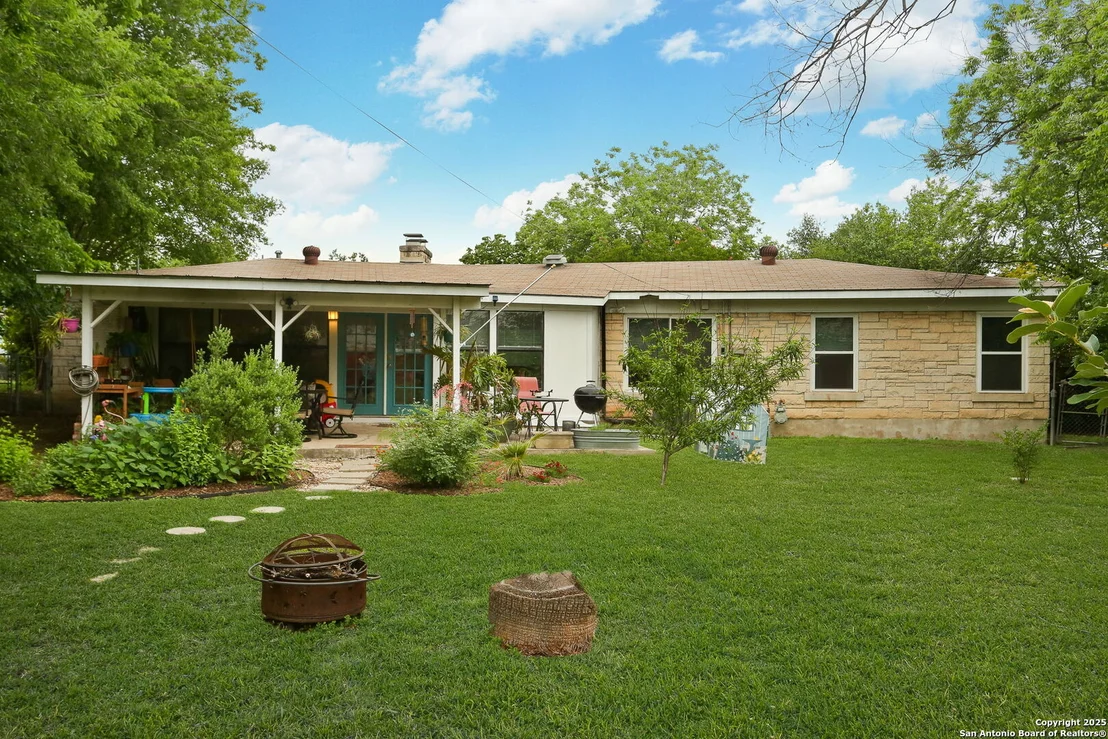 Photo of 202 Beverly Drive