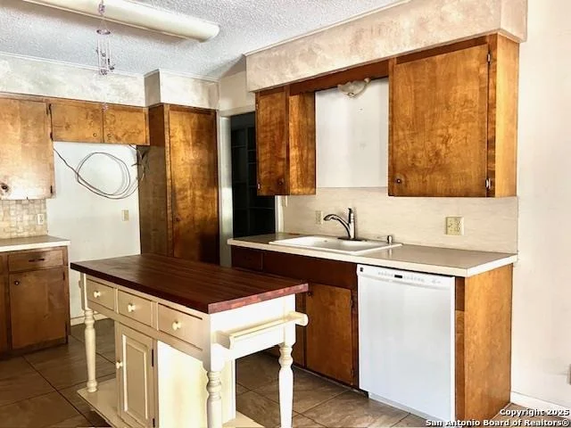 Photo of 40 Encino Loma